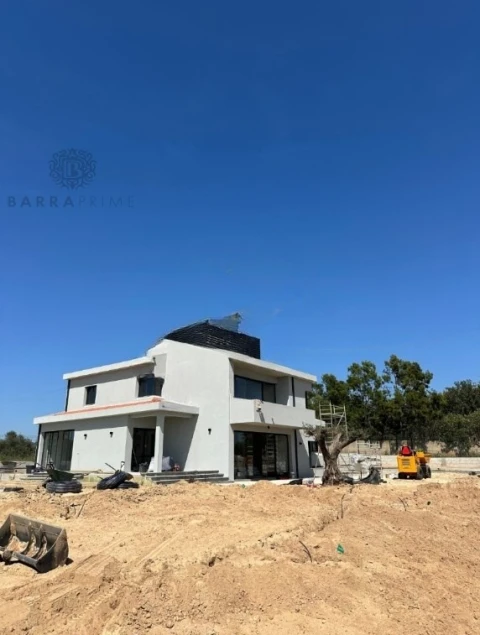 Moradia T7 para Venda em Quarteira