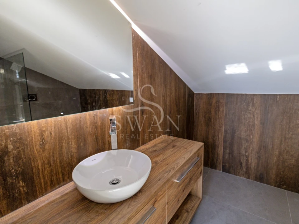 Apartamento T3 para Venda em Carcavelos e Parede Foto 16