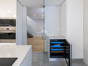 Apartamento T3 para Venda em Carcavelos e Parede