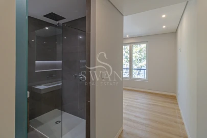 Apartamento T3 para Venda em Carcavelos e Parede