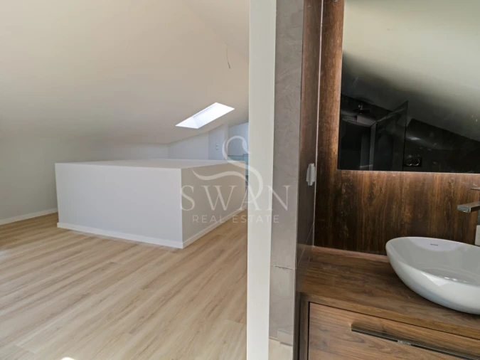 Apartamento T3 para Venda em Carcavelos e Parede Foto 17