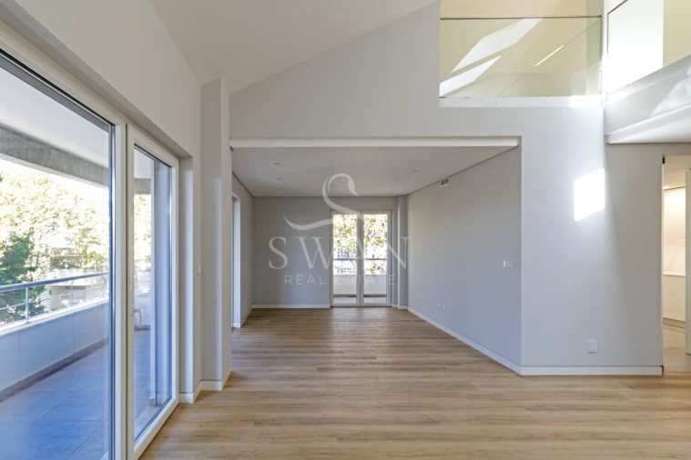 Apartamento T3 para Venda em Carcavelos e Parede Foto 26