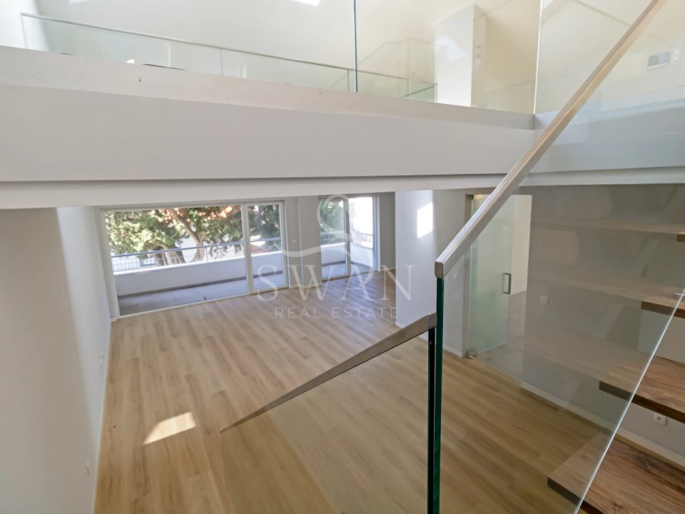 Apartamento T3 para Venda em Carcavelos e Parede Foto 1