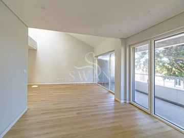 Apartamento T3 para Venda em Carcavelos e Parede