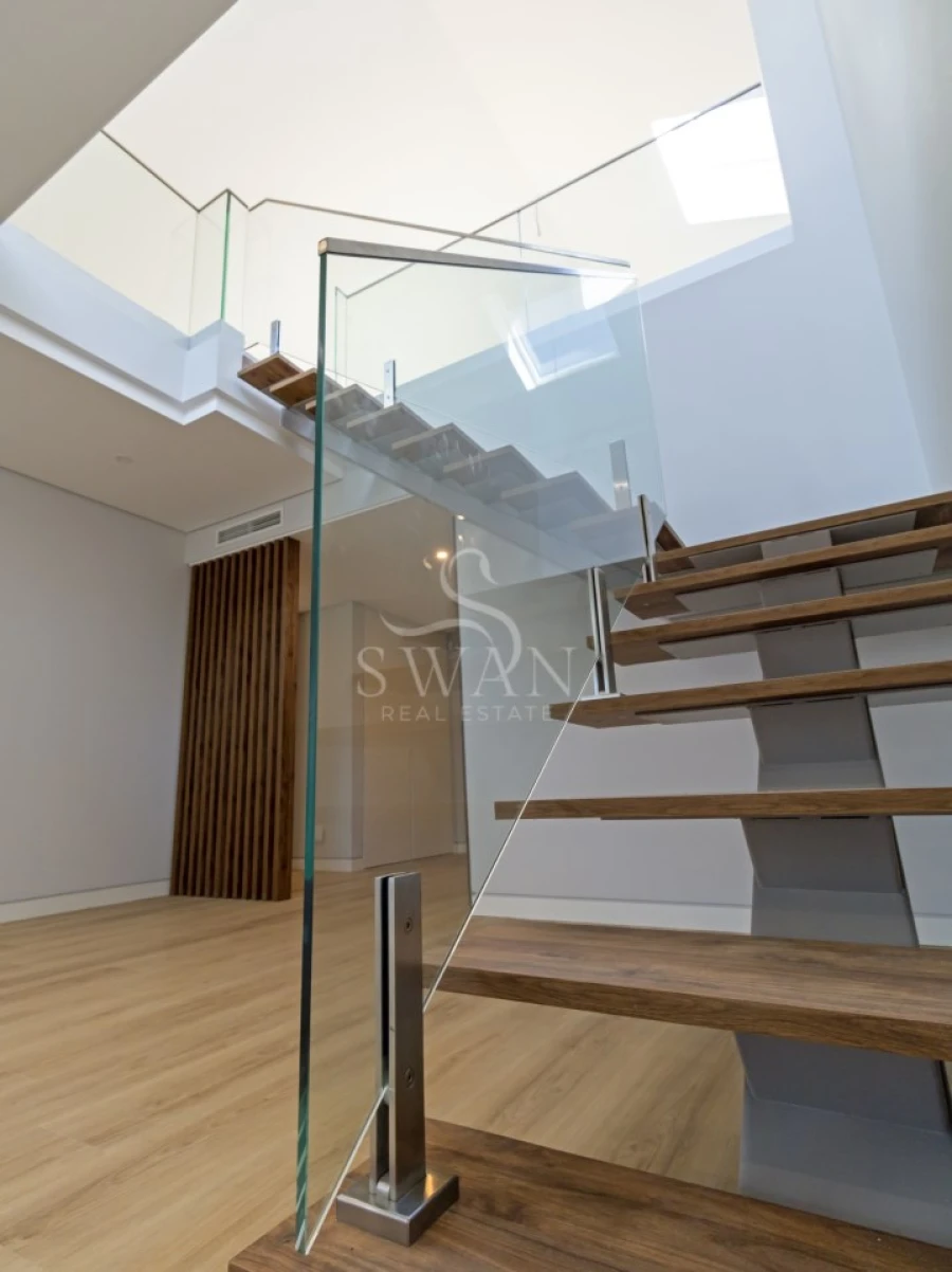 Apartamento T3 para Venda em Carcavelos e Parede Foto 7