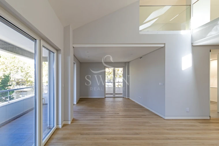Apartamento T3 para Venda em Carcavelos e Parede Foto 26