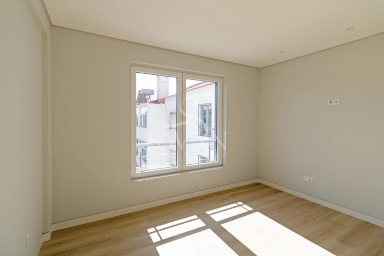 Apartamento T3 para Venda em Carcavelos e Parede Foto 38