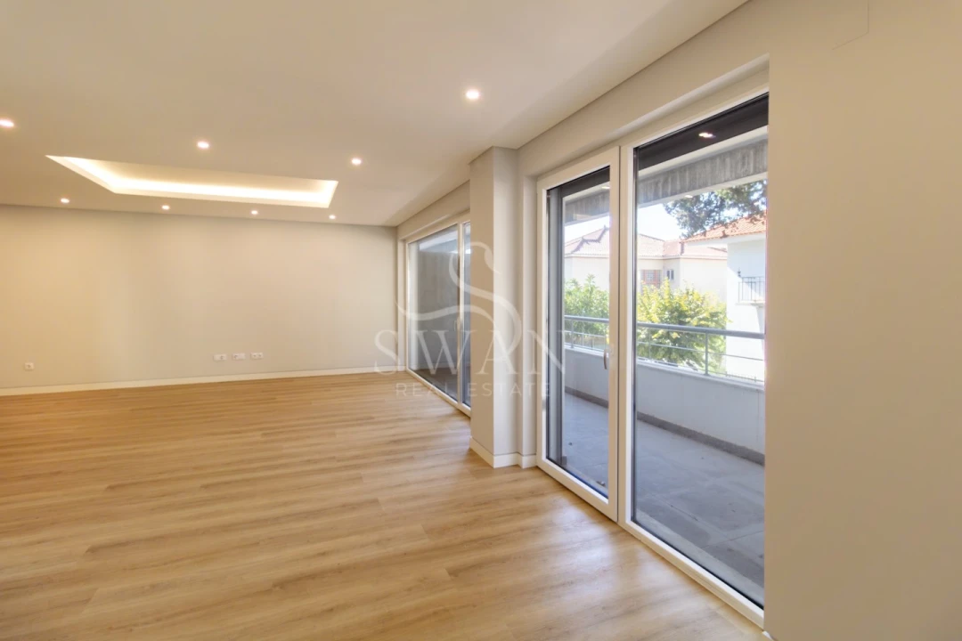 Apartamento T3 para Venda em Carcavelos e Parede Foto 8