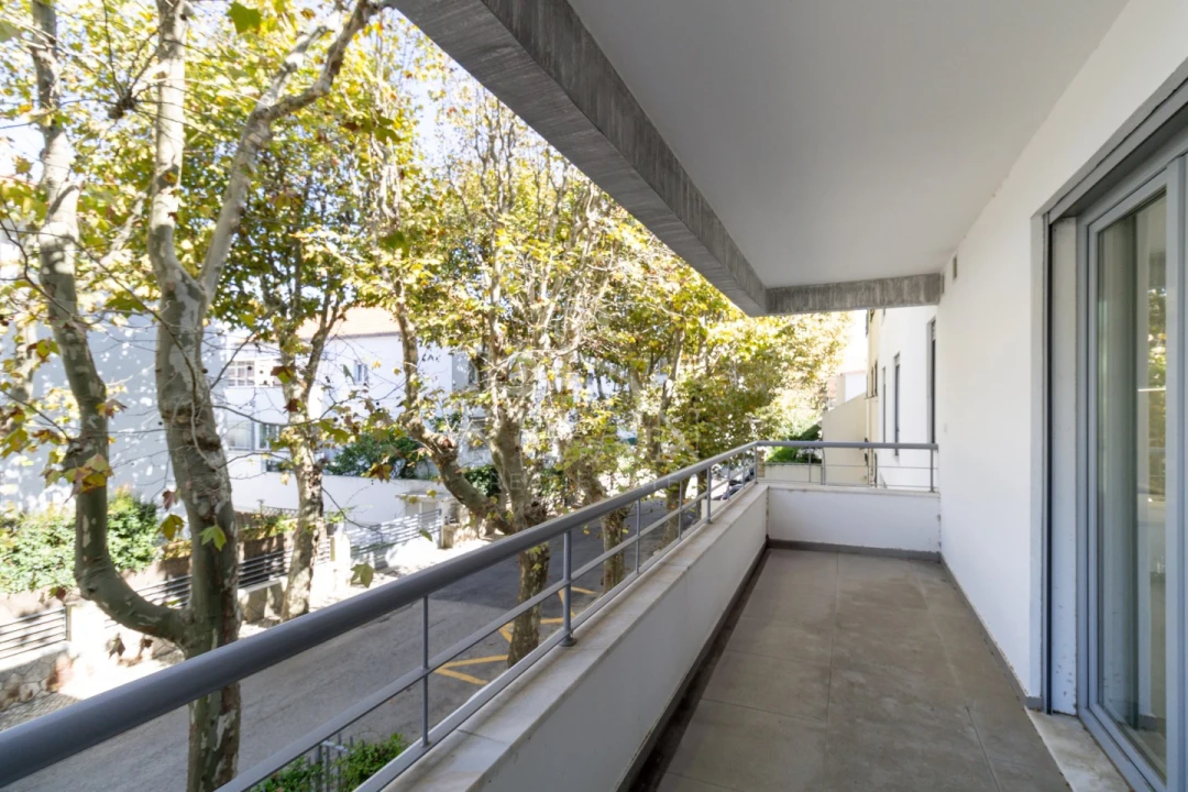 Apartamento T3 para Venda em Carcavelos e Parede Foto 11