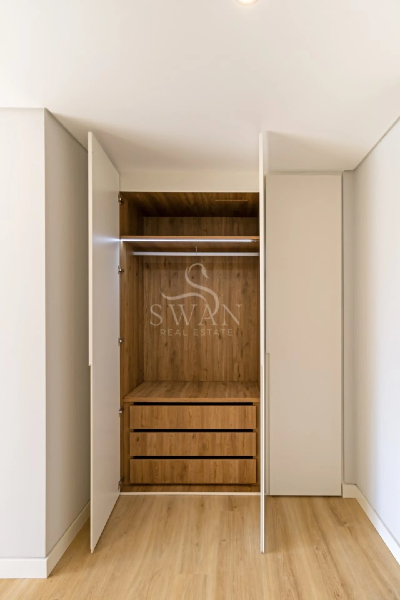 Apartamento T3 para Venda em Carcavelos e Parede Foto 54