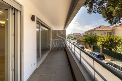 Apartamento T3 para Venda em Carcavelos e Parede