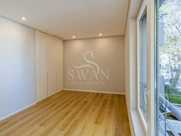 Apartamento T3 para Venda em Carcavelos e Parede