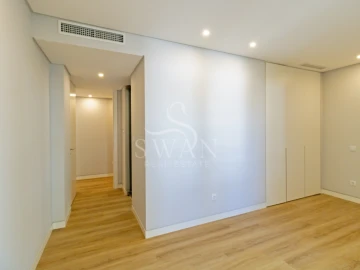 Apartamento T3 para Venda em Carcavelos e Parede