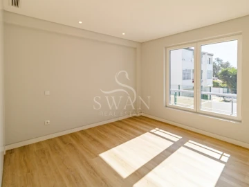 Apartamento T3 para Venda em Carcavelos e Parede