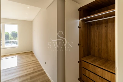 Apartamento T3 para Venda em Carcavelos e Parede