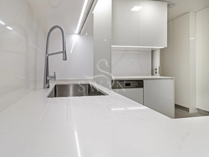 Apartamento T3 para Venda em Carcavelos e Parede Foto 20