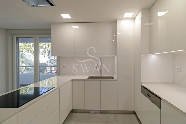 Apartamento T3 para Venda em Carcavelos e Parede Foto 24