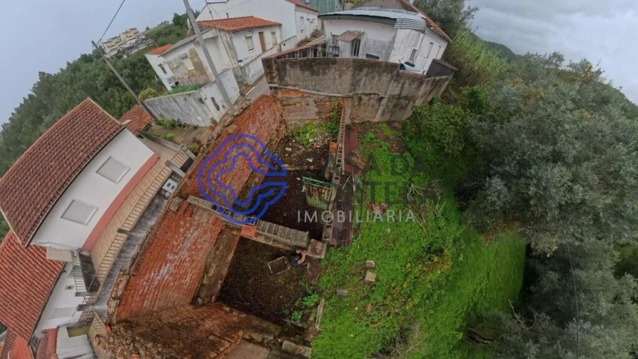 Terreno para Venda em Santo Antonio dos Olivais Foto 9