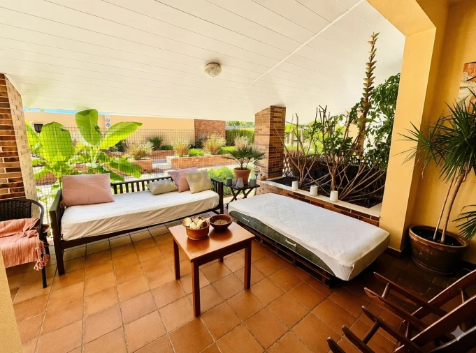 Apartamento T4 para Venda em Quarteira Foto 5