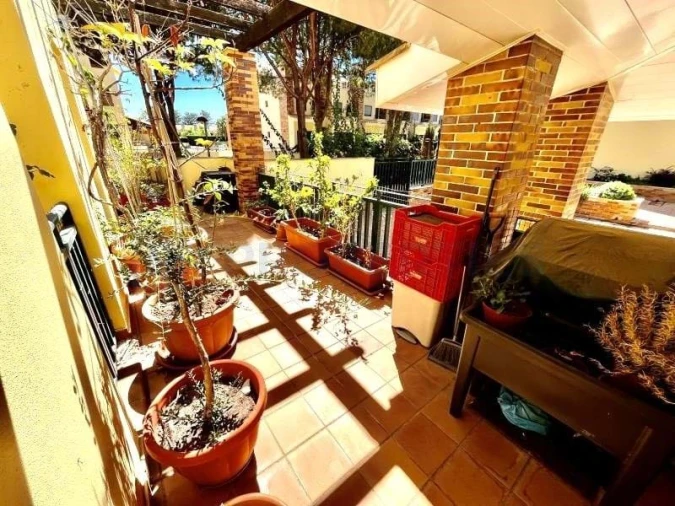 Apartamento T4 para Venda em Quarteira Foto 8