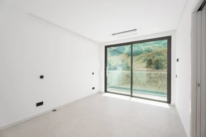 Moradia T4 para Venda em Albufeira e Olhos de Água