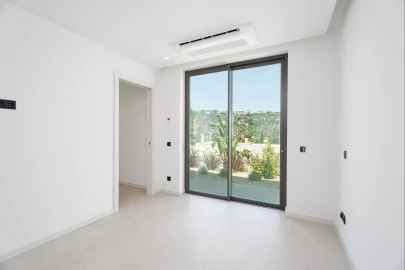 Moradia T4 para Venda em Albufeira e Olhos de Água