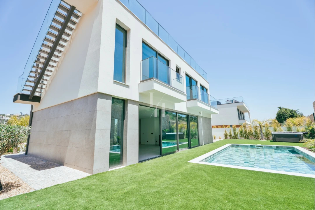 Moradia T4 para Venda em Albufeira e Olhos de Água Foto 28