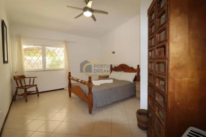 Moradia T4 para Venda em Guia