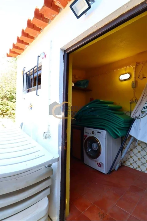 Moradia T4 para Venda em Guia