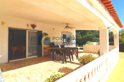 Moradia T4 para Venda em Guia