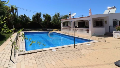 Moradia T4 para Venda em Guia