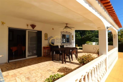 Moradia T4 para Venda em Guia