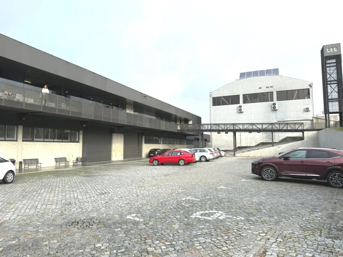 Armazém para Venda em Fermentões Foto 14