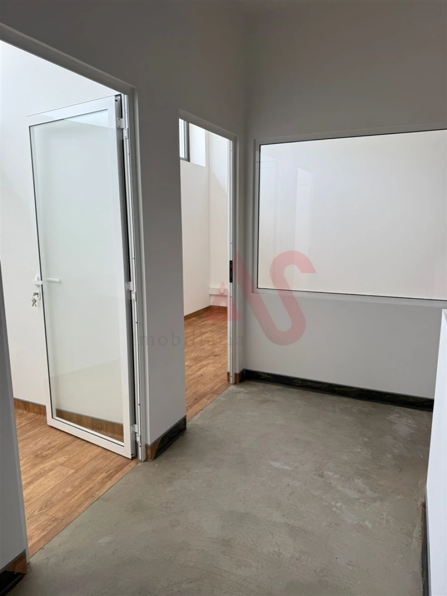 Armazém para Arrendamento em Fermentões Foto 8