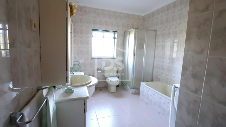 Quinta T6 para Venda em Campo Foto 11