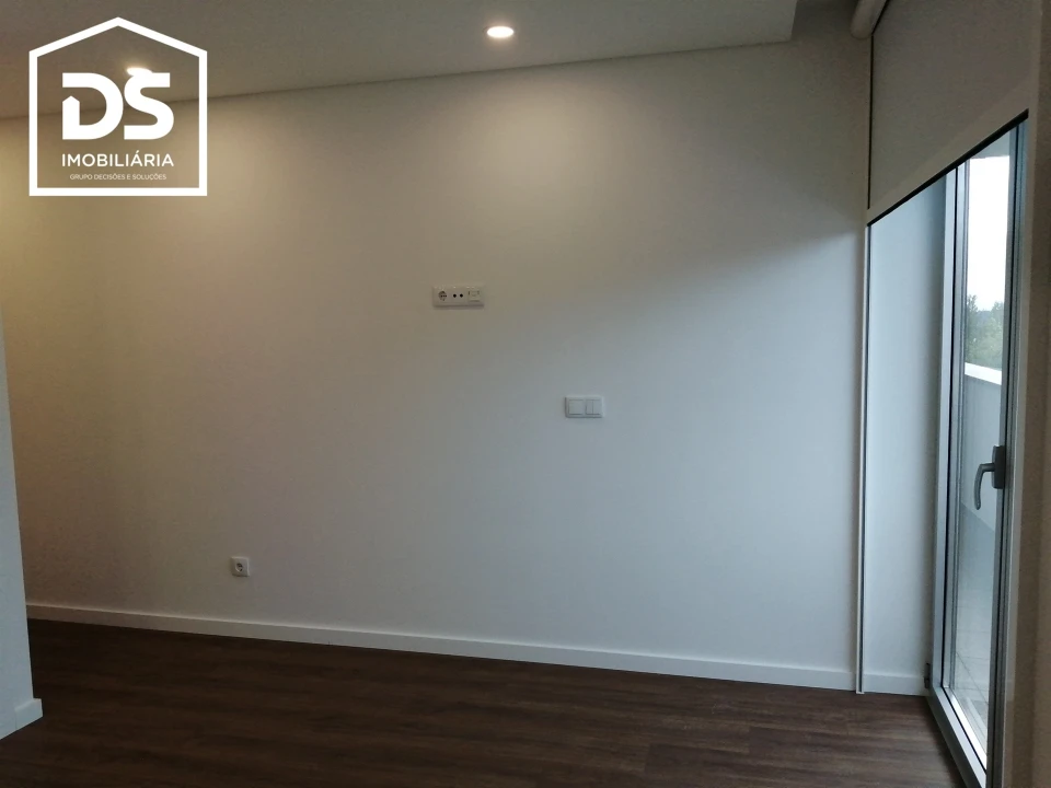 Apartamento T1 para Venda em Ranhados Foto 11