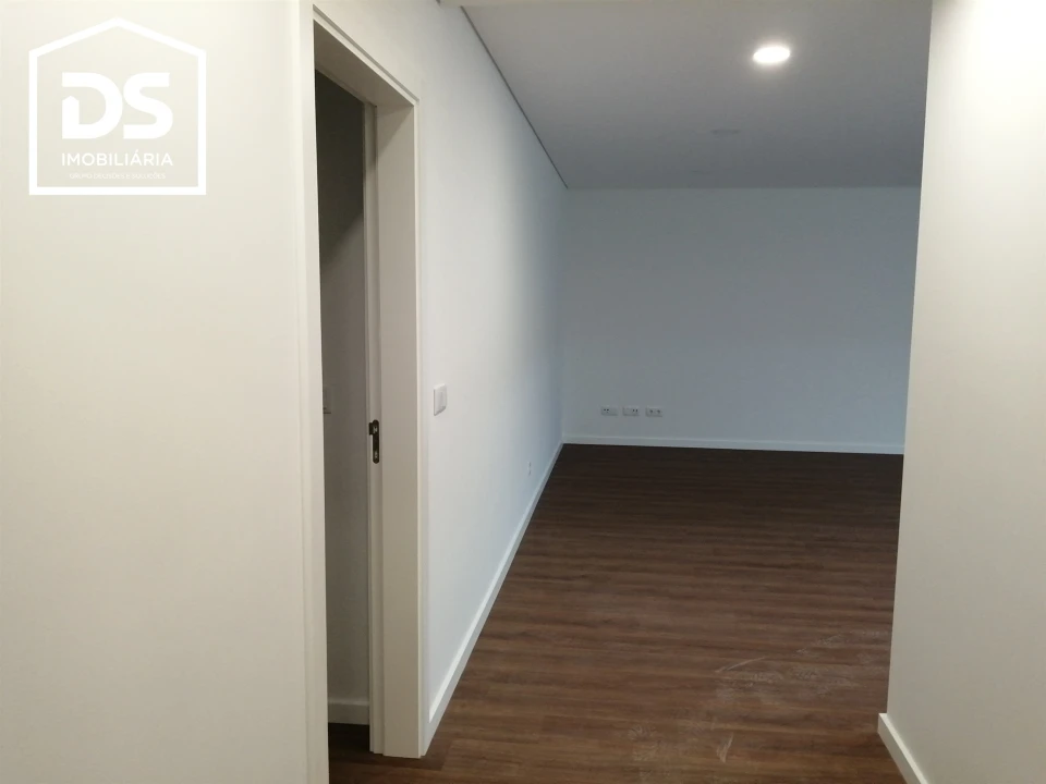 Apartamento T1 para Venda em Ranhados Foto 2