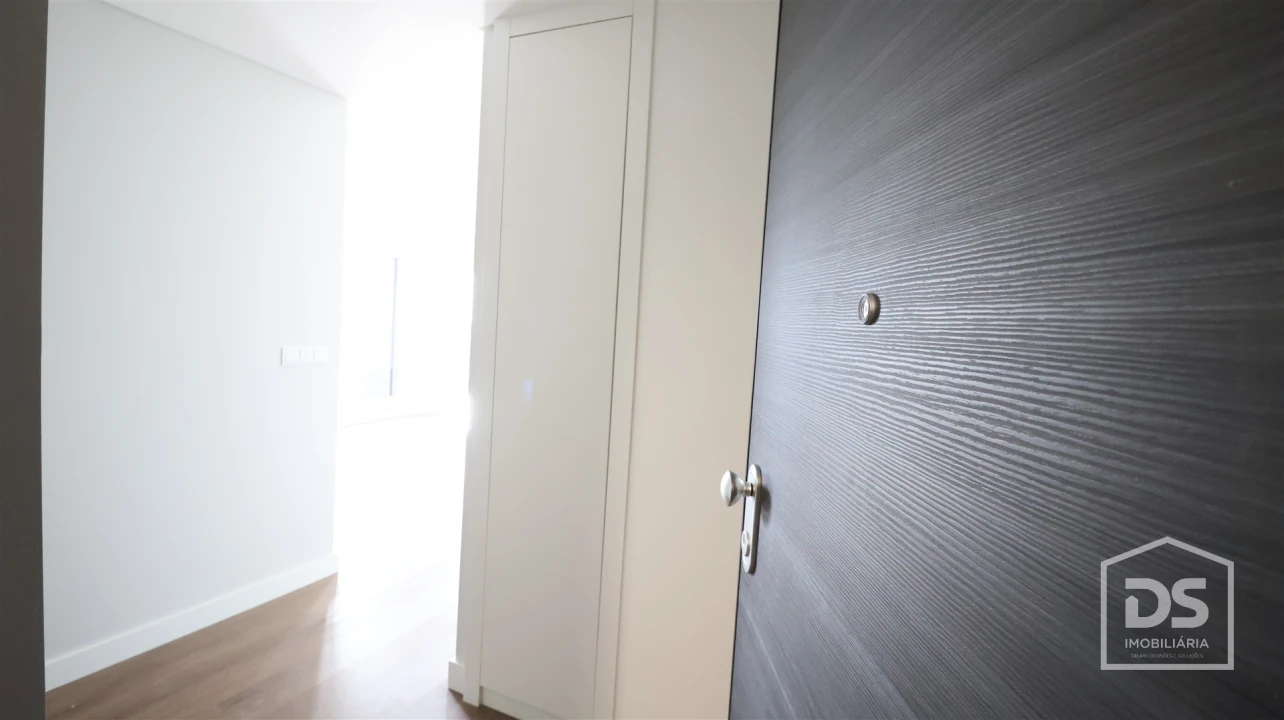 Apartamento T4 para Venda em Viseu Foto 7