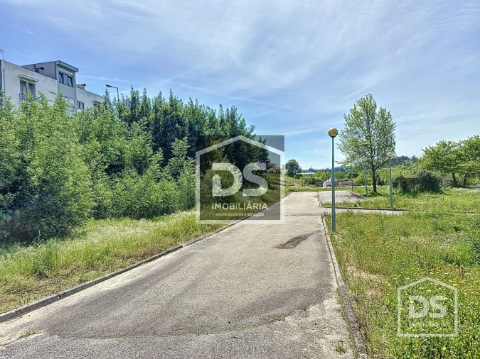 Terreno para Venda em Santa Comba Dão e Couto do Mosteiro Foto 10