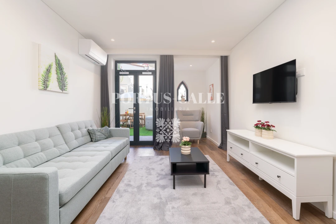 Apartamento T2 para Venda em Cedofeita, Santo Ildefonso, Sé, Miragaia, São Nicolau e Vitória Foto 5