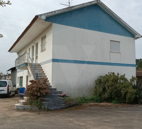 Terreno Misto para Venda em Folhadela