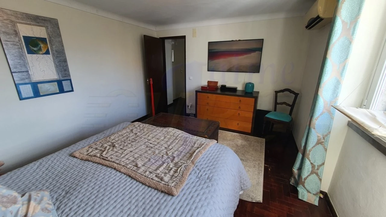 Moradia T2 para Venda em Colares Foto 10