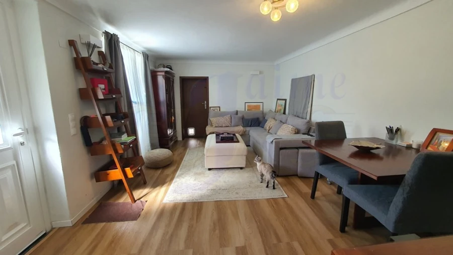 Moradia T2 para Venda em Colares Foto 4