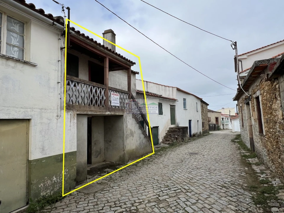 Moradia T3 para Venda em Cerejais Foto 7