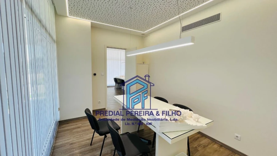 Loja para Venda em Baguim do Monte (Rio Tinto) Foto 13