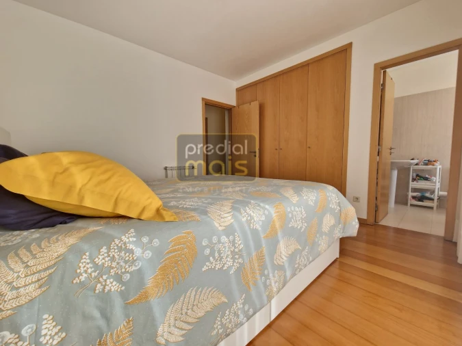 Moradia T3 para Venda em Landim Foto 11