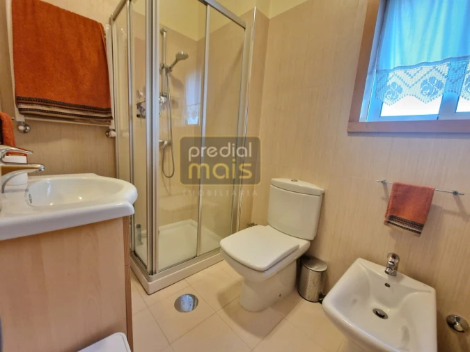 Moradia T3 para Venda em Landim Foto 12