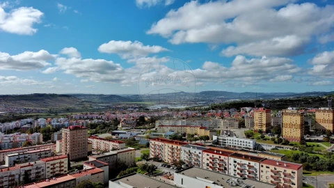 Terreno para Venda em Vialonga