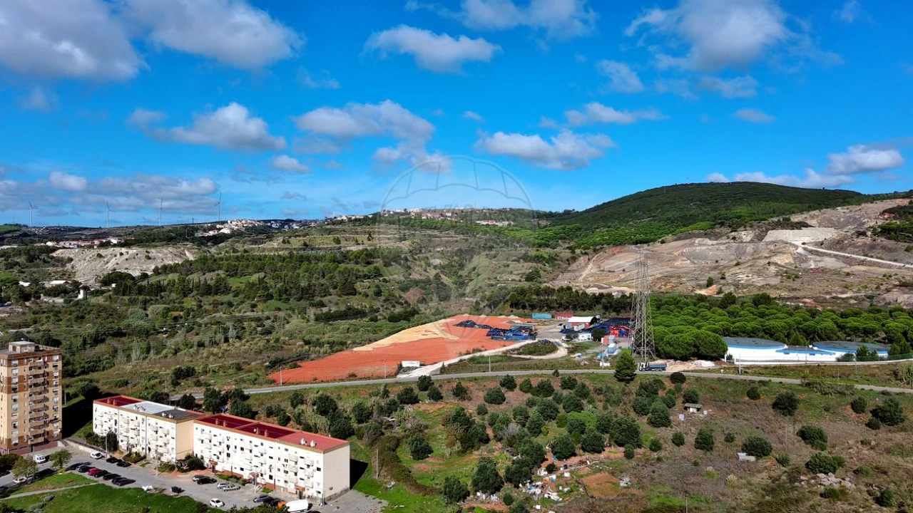 Terreno para Venda em Vialonga Foto 4