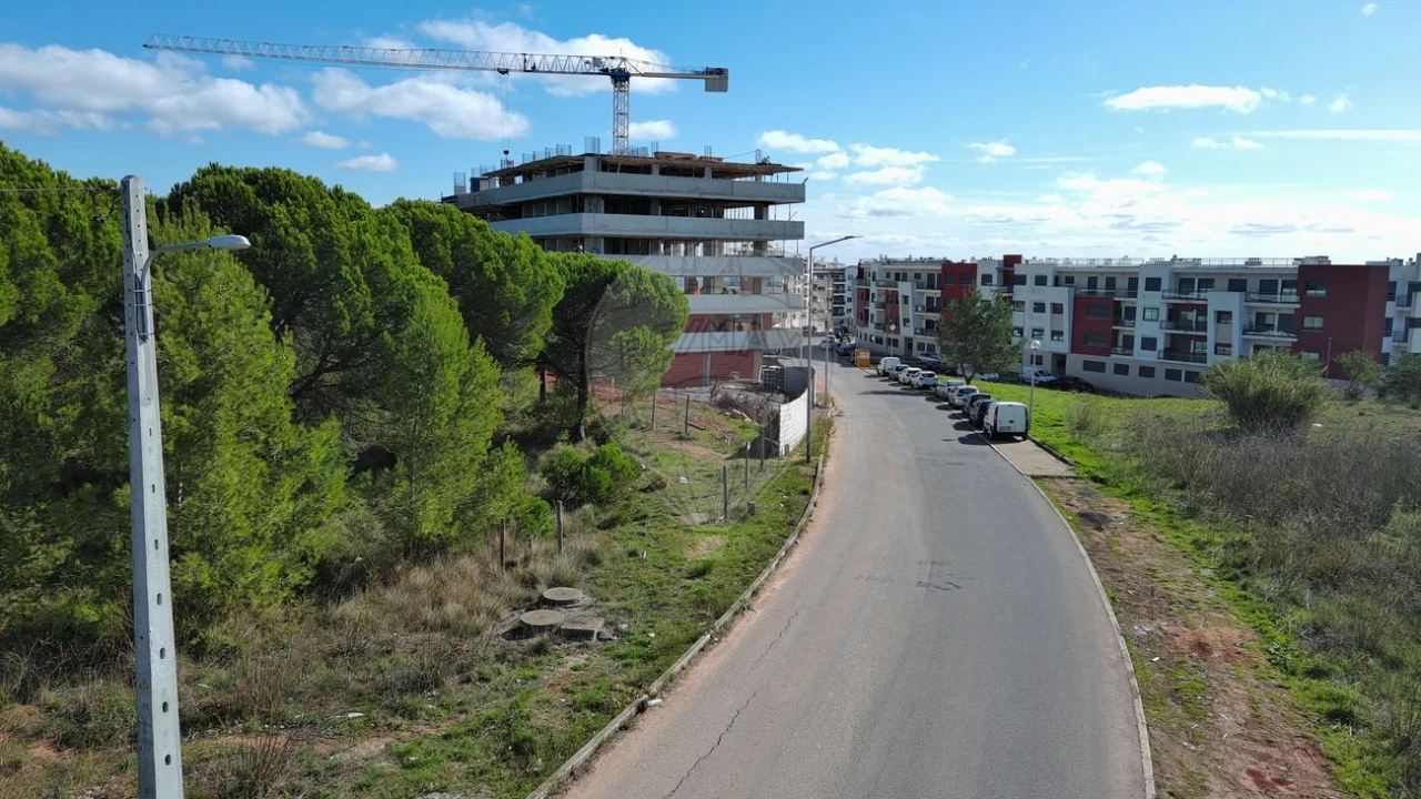 Terreno para Venda em Vialonga Foto 6